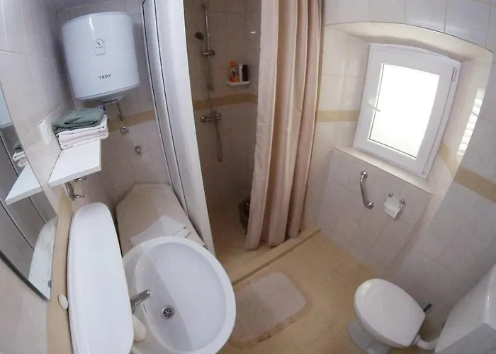 Appartement With Parking Space Prozura, Mljet - 22331 *